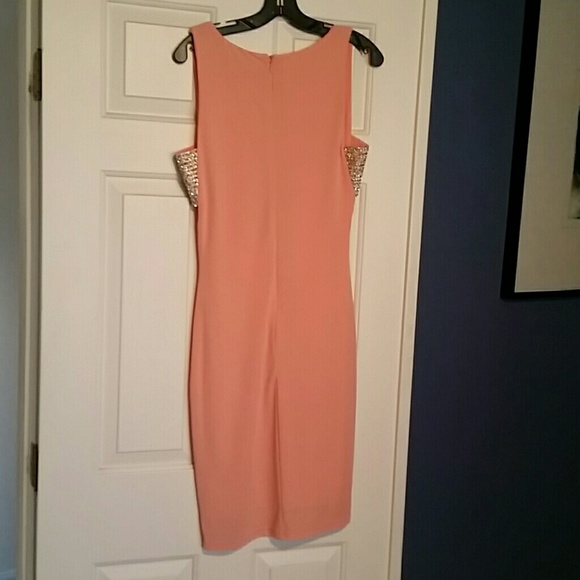 Dress - Picture 3 of 4